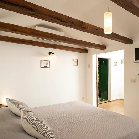 Tiny House Laurel *